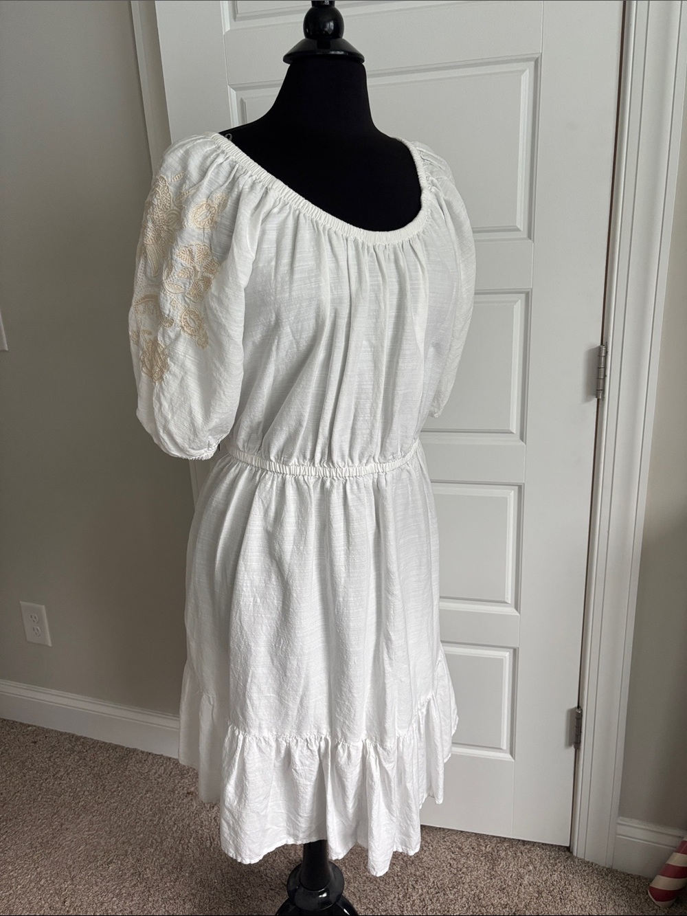 White “Peasant-style” Cotton Dress with Embroidered Detail